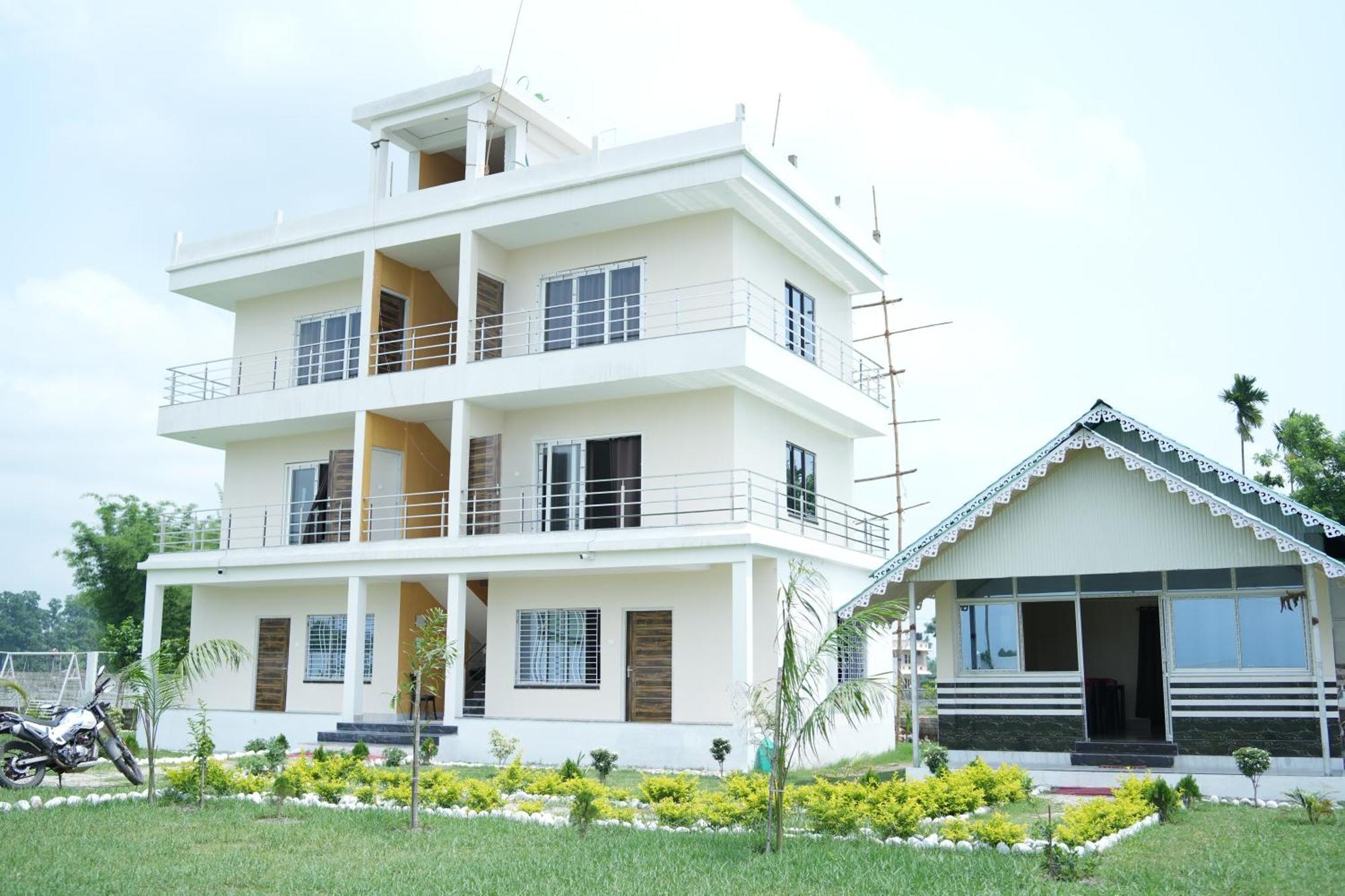 Queen Of Dooars Eco Resort Chalsa Экстерьер фото